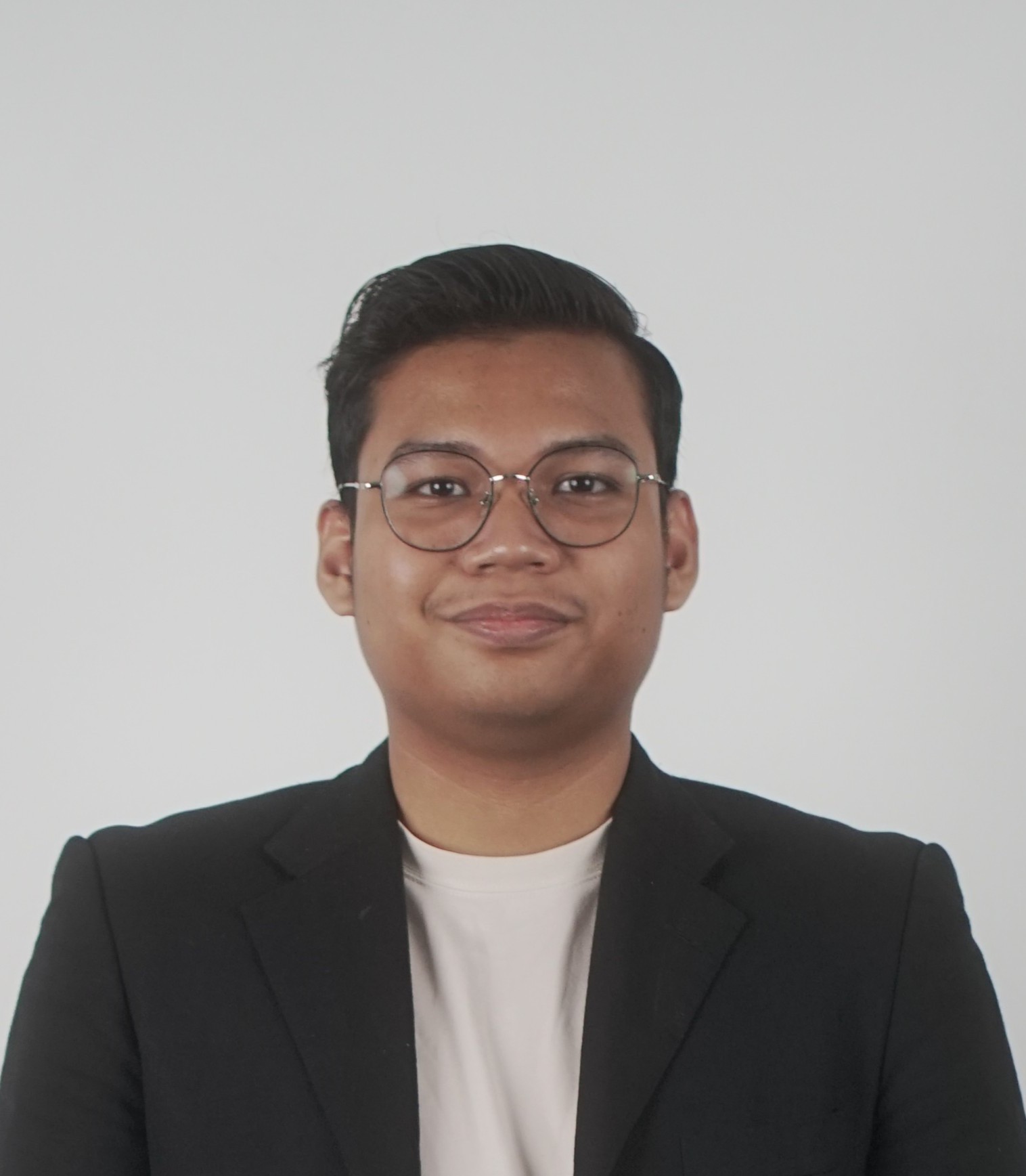 Muhammad Aniq Hakim - Trainer